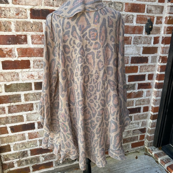 Leopard Print Ruffle Cardigan - Picture 7 of 13